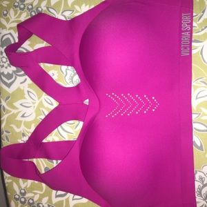 Victoria’s Secret Sport Angel Max Bra NWOT - 34C